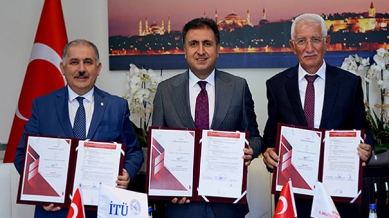 İstanbul İl Milli Eğitim Müdürlüğü, İTÜ ve Uyumsoft arasında öğrenci yetiştirme programı oluşturmak ve yürütmek için eğitim iş birliği protokolü imzalandı