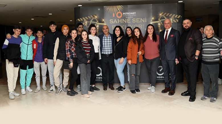 Petronet Group, Fenerbahçe Koleji Erkek Basketbol Takımı sponsorluğunun yanı sıra; sanata da, 'Sahne Seni Bekliyor' projesi ile destek veriyor