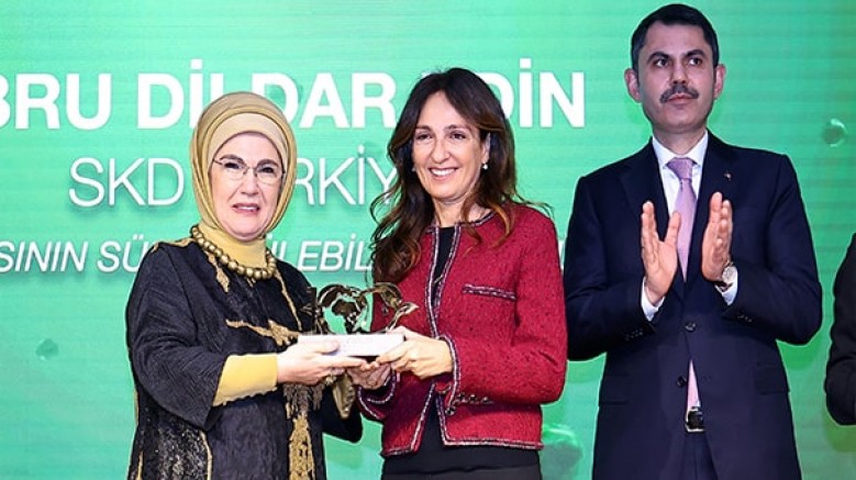Sürdürülebilir Kalkınma Derneği (SKD Türkiye) Yönetim Kurulu Başkanı Ebru Dildar Edin, 'Sürdürülebilirliğin Öncüleri Ödülü'ne layık görüldü