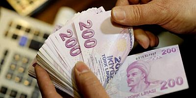 En düşük emekli maaşı; 7 bin 500 liradan, 10 bin liraya çıkarıldı