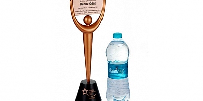 Hamidiye Doğal Kaynak Suları 1 Litre yeni şişesi ile Bronz Ödül kazandı 