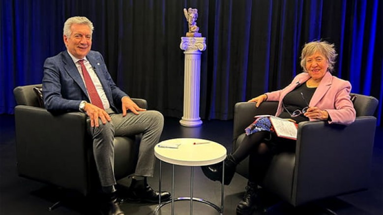 'AB’nin farklı ülkelerle yaptığı serbest ticaret anlaşmalarını dikkatle analiz etmemiz gerekiyor. Bu süreçte topyekûn ret ya da koşulsuz kabul yerine; ülke bazlı ve sektör bazlı analizlerle, yeni fırsatlar yaratmamız mümkün'