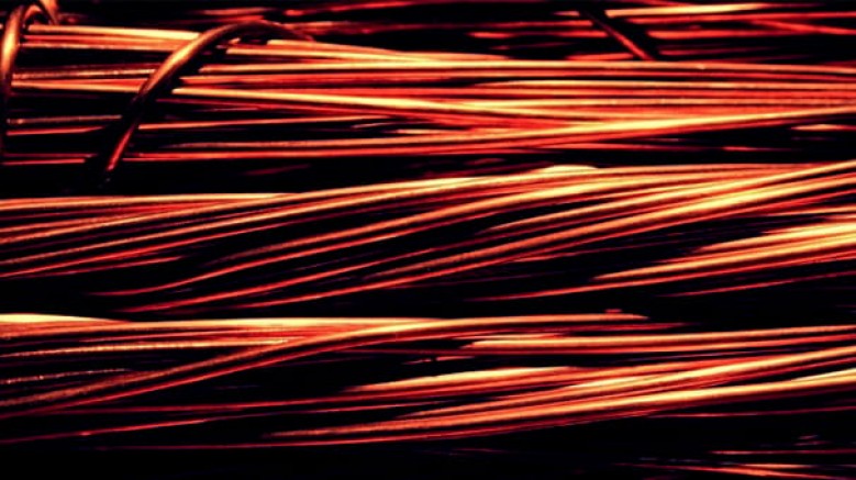 Bakır, aşırı dalgalı bir haftanın ardından; pound (0,45359 kg) başına 5,90 dolarda istikrar kazandı