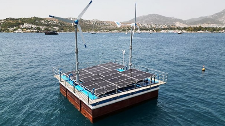 Bodrum Belediyesi, kuraklığa çözüm olarak; deniz suyunu içme ve kullanma suyuna dönüştüren, güneş ve rüzgâr enerjisiyle çalışan; yüzer arıtma sistemi kurdu