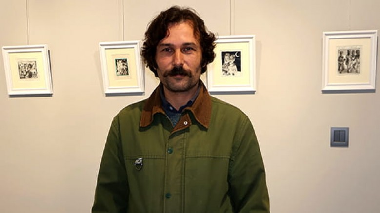 Çağdaş sanatın dikkat çeken isimlerinden Ömer Koçağ’ın 'Kağıt İşler' adlı kişisel sergisi, Evrim Sanat Galerisi’nde sanatseverlerle buluştu