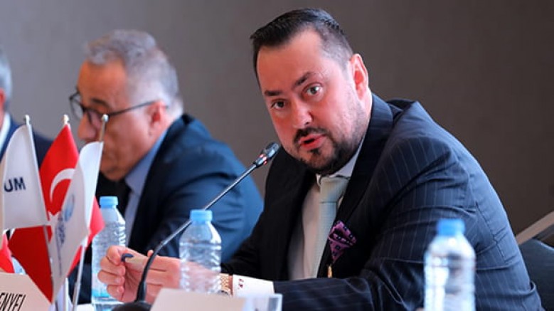 Deniz hukuku başta olmak üzere; ulusal ve uluslararası ölçekte yürüttüğü kapsamlı çalışmalarla tanınan Esenyel & Partners Hukuk Bürosu, çalışan memnuniyetindeki sürdürülebilir yaklaşımıyla; 'Great Place to Work® Sertifikası’nı almaya hak kazandı