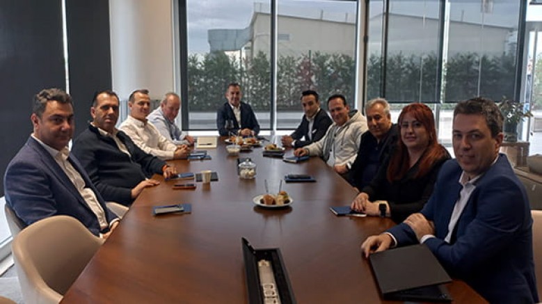 Dijital baskı sektörünün lideri Lidya Grup, Epson teknolojilerindeki son gelişmeleri yakından görmek isteyen sektörden iş insanlarına, yeni modeller hakkında bilgiler aktardı