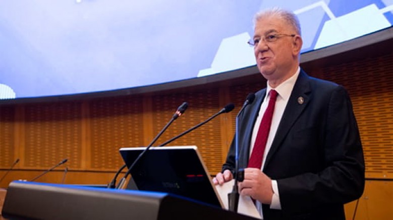 Ege Plastik Sanayicileri Derneği (EGEPLASDER)'de 2020 yılından bugüne görev yapan Yönetim Kurulu Başkanı Şener Gençer, üyelerin oy birliği ile yeniden bu göreve seçildi