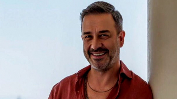 Ekranların sevilen ismi Murat Aygen; bu kez bambaşka bir kimlikle, yazar olarak sevenlerinin karşısına çıkıyor / Kitap Lansmanı / 12 ve 18 Nisan