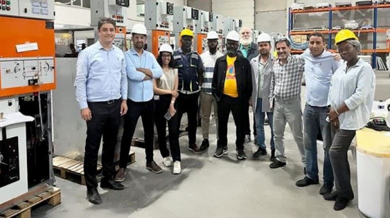 Fildişi Sahili’nin en prestijli projesi ve Afrika’nın en uzun binası olacak Tour F’nin trafo merkezi ve otomasyon   sistemi, Türkiye’nin önde gelen teknoloji ve hizmet sağlayıcısı şirketi EKOS Electric tarafından yapılacak