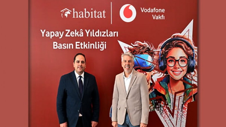 Gönüllü eğitmenler aracılığıyla; bugüne kadar 118 bin öğrenciye ulaşılan 'Yapay Zekâ Yıldızları' projesinde, yeni dönem hedefi; 100 bin öğrenciye daha ulaşmak