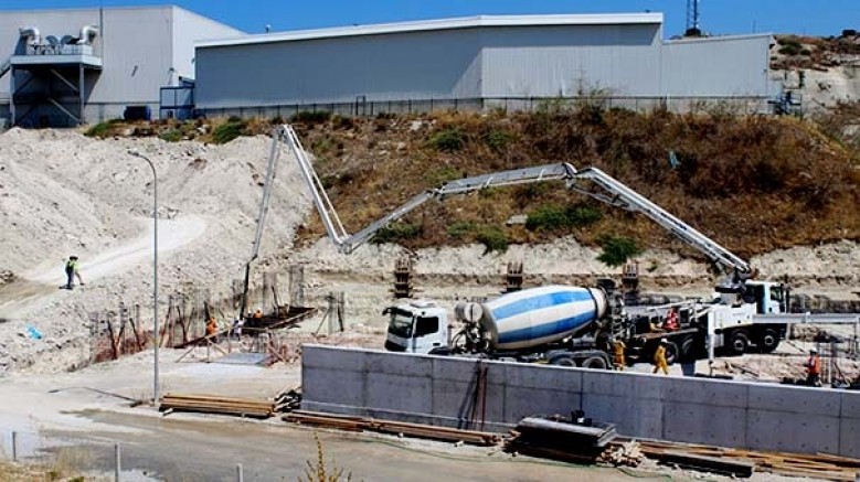 İzmir’in en önemli üretim ve ihracat merkezleri arasında yer alan İzmir Serbest Bölgesi’nde (İZBAŞ) yatırım   kararı alan Çin merkezli Kaishan Group’un fabrika inşaatı başladı