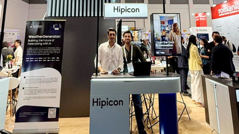Moda, ev, yaşam ve sanat kategorilerinde özgün tasarımcılar ve markaları bir araya getiren Hipicon, Berlin’de düzenlenen GITEX AI Europe 2026’da Türkiye pavilyonunda yer alarak; platformun yapay zekâ destekli çözümlerini tanıttı