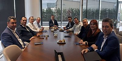 Dijital baskı sektörünün lideri Lidya Grup, Epson teknolojilerindeki son gelişmeleri yakından görmek isteyen sektörden iş insanlarına, yeni modeller hakkında bilgiler aktardı