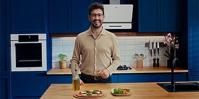Ferre, yeni reklam filminde mutfağı yalnızca yemek hazırlanan bir alan değil; tasarımın, performansın ve keyifli anların bir araya geldiği yaşam alanı olarak ele alıyor