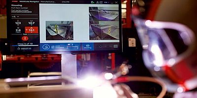 Fronius’un birbiriyle tam uyum içinde çalışan kaynak sistemleri sayesinde; işletmeler, kaynak süreçlerini daha verimli, daha kontrollü ve izlenebilir şekilde yönetebiliyor