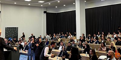 Güvenilir Ürün Platformu tarafından Balıkesir Ticaret Odası (BTO) ev sahipliğinde düzenlenen ve ülke genelinde 14’üncüsü yapılan Türkiye’nin Kahramanları projesi Balıkesir buluşması, yoğun bir katılım ile gerçekleştirildi