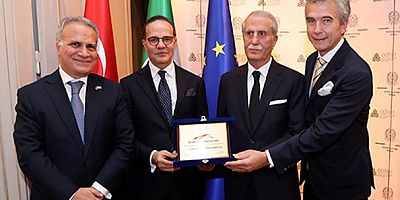 IC Enterra Yenilenebilir Enerji, Türkiye-İtalya arasındaki ikili ticari ilişkilere yatırımlarıyla yaptığı katkı   nedeniyle, İtalyan Ticaret ve Sanayi Odası Derneği tarafından 'Leonardo Da Vinci Ödülü'ne layık görüldü