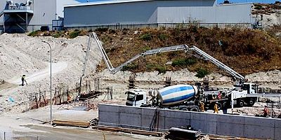 İzmir’in en önemli üretim ve ihracat merkezleri arasında yer alan İzmir Serbest Bölgesi’nde (İZBAŞ) yatırım   kararı alan Çin merkezli Kaishan Group’un fabrika inşaatı başladı