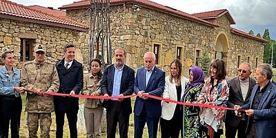 Kenan Yavuz Etnografya Müzesi, Anadolu coğrafyasının en önemli sorunlarının başında gelen; topraktan ve üretimden uzaklaşmaya, bir anıt eserle dikkat çekti