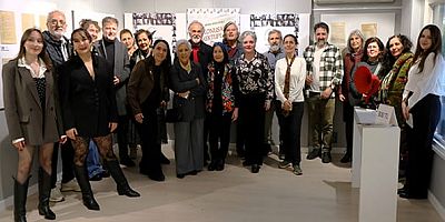 'Konuşan Mektuplar: Ustalardan Gençlere Mesajlar' mektup sergisi, özel bir seçki ile Evrim Sanat Galerisi’nde İstanbullu sanat izleyicisiyle buluştu