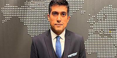 Serhat Karakuz; uluslararası danışmanlık, denetim, kurumsal finansman, strateji ve vergi hizmetleri firması EY (Ernst&Young) çatısı altında faaliyet gösteren EY-Parthenon'a (EYP); Şirket Ortağı olarak atandı