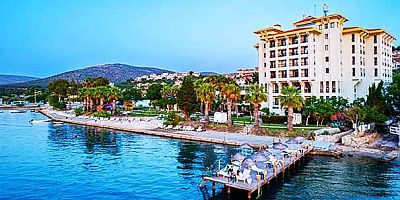 Sibyl Hotel Erythrai By Muup'ta; Temmuz-Ağustos ayında kişi başı gecelik 3.500 TL’den, Eylül ayında ise;   3.250 TL’den başlayan fiyatlarla başlayan tatil fırsatları, sizleri bekliyor