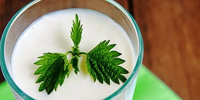 'Sütün içerdiği protein, laktoz ve elektrolit gibi besin bileşenleri, mide boşalmasını yavaşlatıyor ve sıvı kaybını azaltıyor'