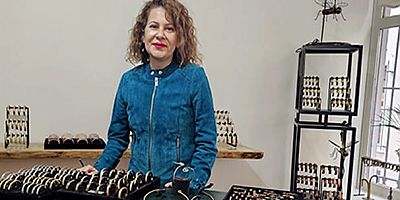 Yedi yıllık üretim yolculuğunda yeni bir sayfa açan Metalartİstanbul, Asmalı Mescit’teki showroom’unda tasarımlarını ziyaretçilerle buluşturuyor
