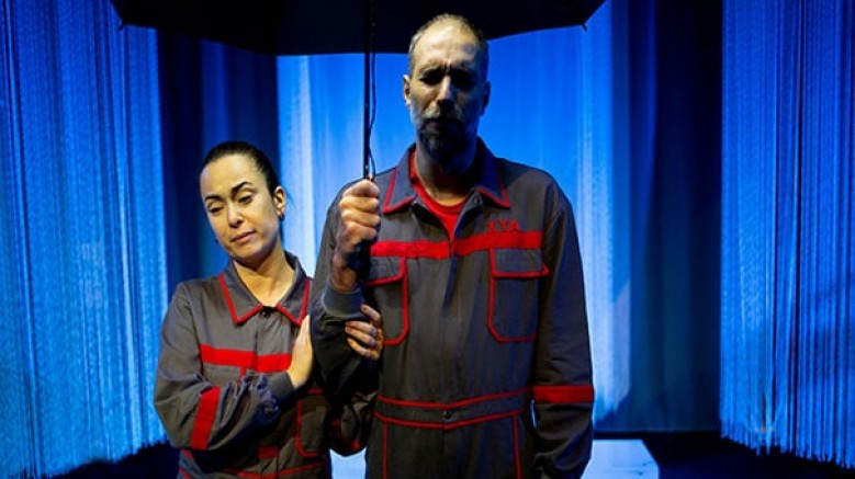 Tiyatro Proje No2,  'Büyük Plan' ile izleyiciyi absürt bir kara komedinin derinliklerine davet ediyor / 10 Kasım Pazartesi / Alan Kadıköy