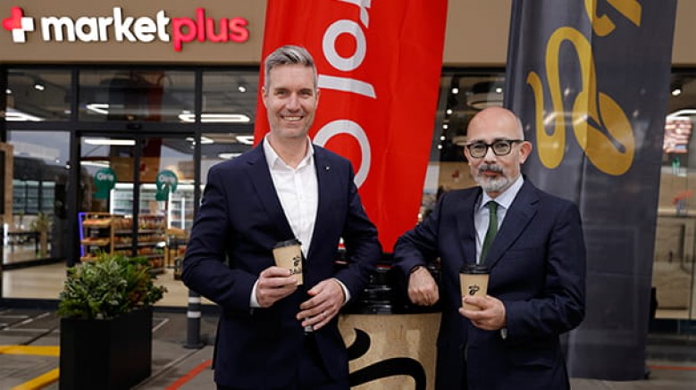 Türkiye’nin dört bir yanındaki 1.100’ü aşkın Petrol Ofisi istasyonunda yer alan Tchibo2Go noktaları sayesinde; tüketiciler, yolculuklarına; kaliteli kahve molaları katıyor