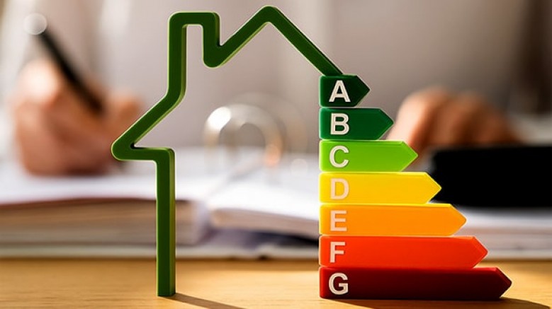 Türkiye’nin enerji verimliliği ve sürdürülebilirlik hedeflerine yönelik 2025 yılı içinde yürürlüğe giren üç   önemli yasal düzenleme; yalıtım sektöründe, yeni bir dönemin başlangıcına işaret ediyor
