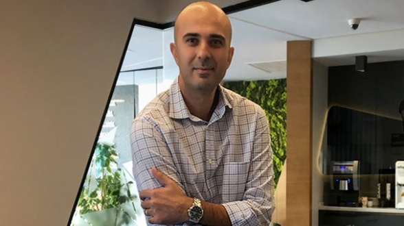 Türkiye’nin sağlık turizmindeki yerini koruyup güçlendirebilmesi için; güçlü marka stratejileri, dijital   pazarlama, yurt dışı etkinliklere katılım, nitelikli satış ekipleri, doğru tedavi planlamaları büyük önem taşıyor